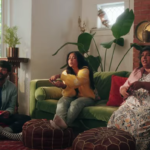 Maitreyi Ramakrishnan, de Eu Nunca, estrela novo comercial de Super Mario Party: Jamboree