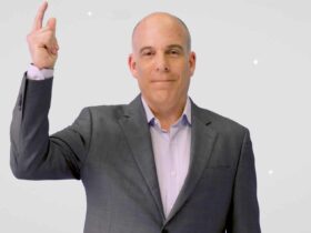Doug Bowser anuncia aposentadoria e deixa presidência da Nintendo of America este ano